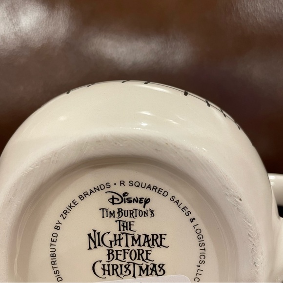 Disney's The Nightmare Before Christmas Santa Jack Mug with Santa Hat Cover NEW! - Picture 3 of 3